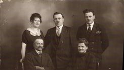 CARTE PHOTO Personnages