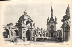 CPA Chateau de Chantilly la Cour d'Honneur 