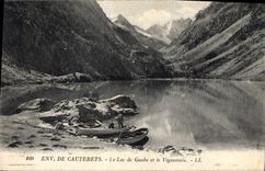 CPA Env de Cauterets Le Lac de Gaube et le Vignemale 