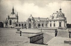 CPA Chateau De Chantilly La Facade 