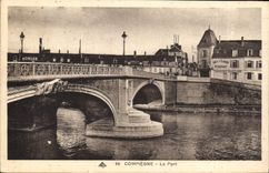 CPA Compiegne Le Port 