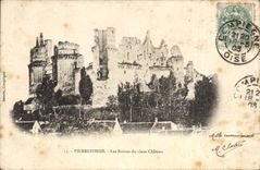 CPA Pierrefonds Les Ruines du vieux Chateau 