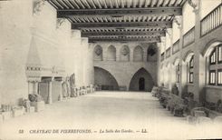CPA Chateau de Pierrefonds La Salle des Gardes 