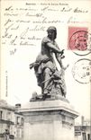 CPA Beauvais Statue de Jeanne Hachette 