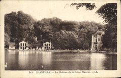 CPA Chantilly Le Chateau de la Reine Blanche 