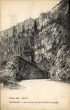 CPA Gerdon La vielle route a Roche coupee 