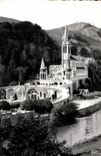 CPA Lourdes La Basilique et le Gave 