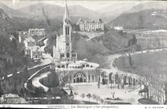CPA Lourdes La Basilique Vue Plongeante 