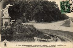 CPA Saint Germain en Laye Le Rosarium et la statue 