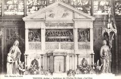 CPA Troyes Aube Interieur de l'Eglise St Jean La Cene 