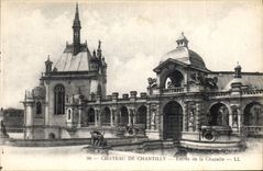CPA Chateau de Chantilly Entree de la Chapelle 
