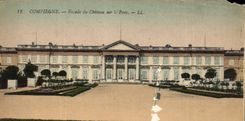 CPA Compiegne Facade du Chateau sur le Parc 