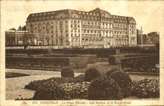 CPA Deauville La Feurie Les Jardins et le Royal Hotel 