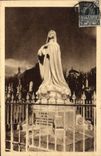 CPA Statue erigee au Cimetiere des Carmelites de Lisieux sur l'emplacement de la derniere tombe de S