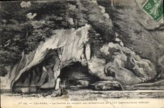CPA Cinquantenaire Lourdes la grotte au Moment des Apparitions en 1858 Reproduction Precise 