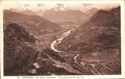 CPA Lourdes La Vallee d'Argeles vue prise du Pic du Jer 