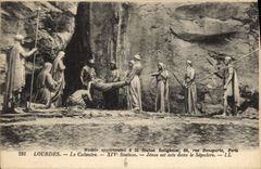 CPA Lourdes le Calvaire XIV station Jesus est mis dans le Sepulere 