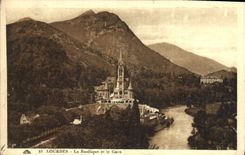 CPA Lourdes la Basilique et le Gave 