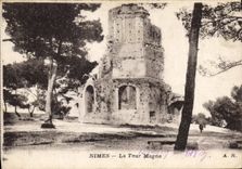 CPA Nimes La Tour Magne 