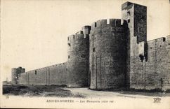CPA Aigues Mortes Les Remparts cote est 