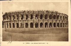 CPA Nimes Les Arenes Cote Sud 