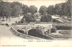 CPA Nimes Jardin de la fontaine 
