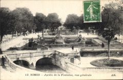 CPA Nimes Jardin de la Fontaine vue generale 