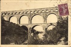 CPA La Douce France Environs de Nimes Gard Le Pont du Gard 