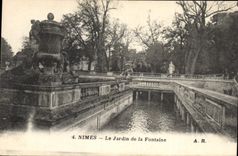 CPA Nimes Le Jardin de la Fontaine 
