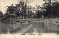 CPA Nimes Le Jardin de la Fontaine 