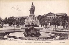 CPA Nimes La Fontaine Pradier Place de l'Esplanade 