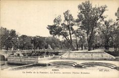 CPA Nimes Le Jardin de la Fontaine La Source ancienne Piscine Romaine 