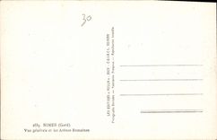 CPA Nimes Gard Vue generale et les Arenes Romaines 