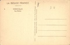 CPA La Douce France Nimes Gard les Arenes 