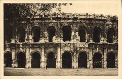 CPA La Douce France Nimes Gard les Arenes 