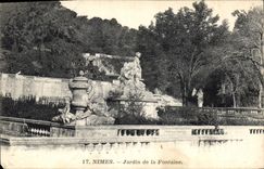CPA Nimes Jardin de la Fontaine 