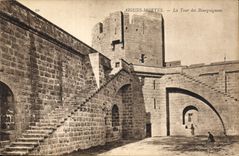 CPA Aigues Mortes la tour des Bourguinons 