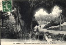 CPA Nimes Jardin de la Fontaine interieur de la Grotte 