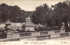 CPA Nimes le Jardin de la Fontaine 
