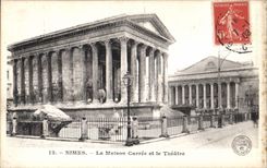 CPA double Nimes Jardins de la Fontaine les Bains Romains Nimes la Maison Carree et le Theatre 