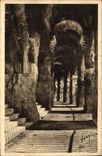CPA Nimes Gard Galerie faisant le tour des Arenes 