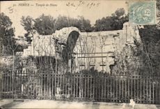 CPA Nimes Temple de Diane 