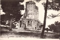 CPA Nimes La Tour Magne 