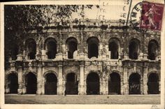 CPA La Douce France Nimes Gard Les Arenes 