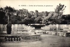 CPA Nimes Jardin de la Fontaine le grand mur 