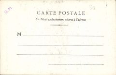 CPA St Gilles du Gard Portail de L'Eglise detail de droite