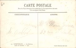 CPA Compiegne Le Chateau Salle des Gardes 