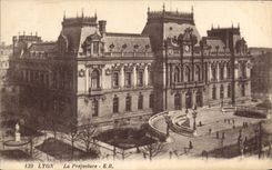 CPA Lyon la Prefecture 