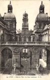 CPA Lyon Hotel de Ville La Cour interieure 
