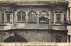 CPA Lyon Ancien Galerie Philibert de l'Orme Une des plus grandes merveilles du Vieux Lyon Situee Mai